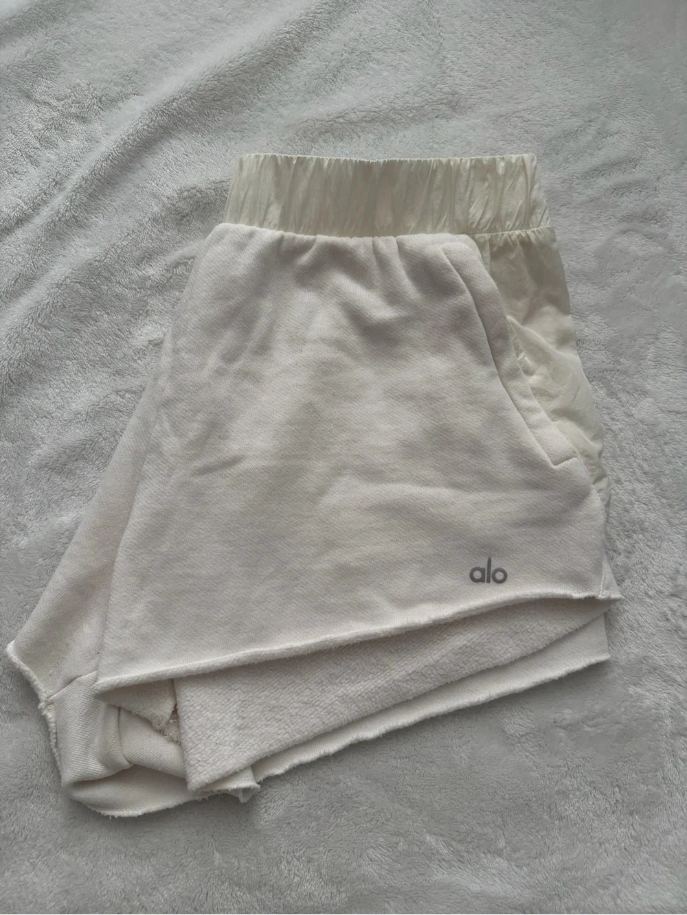 ALO Yoga Cream Athletic Shorts